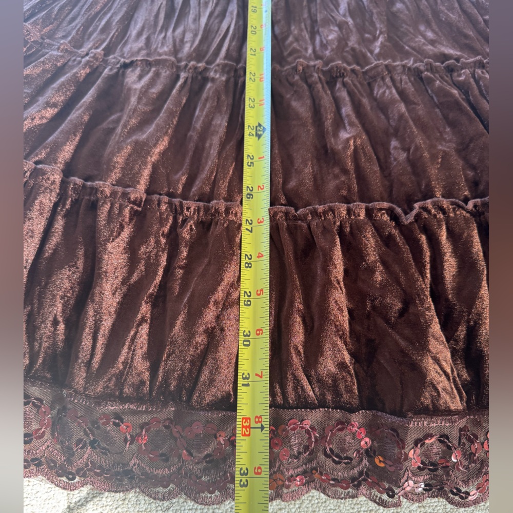 Vintage-Style Brown Velvet Tiered Maxi Skirt with Sequin Lace Trim โ Size S - Picture 7 of 7